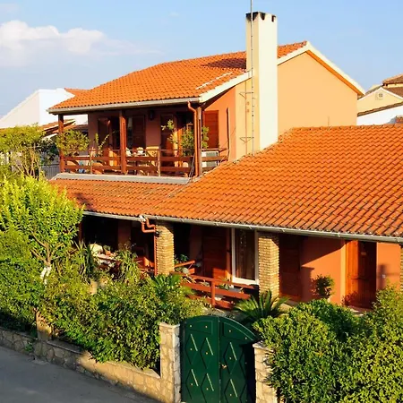 Studio Green * إيبسوس