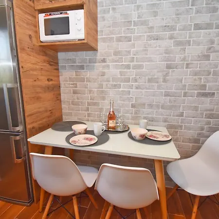 Studio Green * イプソス